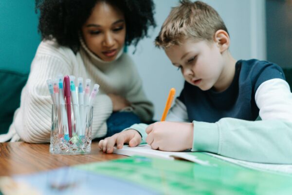 Tutorat à Domicile : Excellence Académique Personnalisée